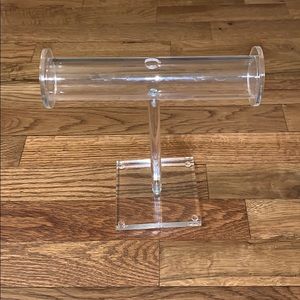 ❄️ Container store acrylic bracelet stand ❄️